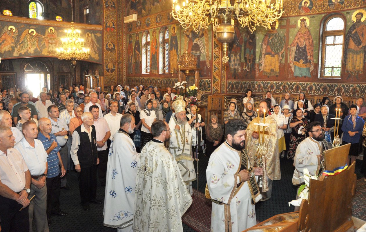 Hramul Bisericii „Sfântul Dionisie Exiguul” din Galaţi 32648