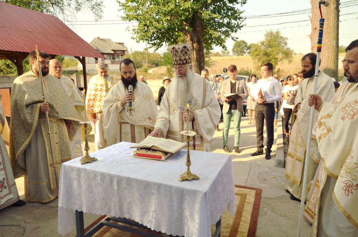 Bucurii duhovniceşti la Buiceşti şi Jiana 32561