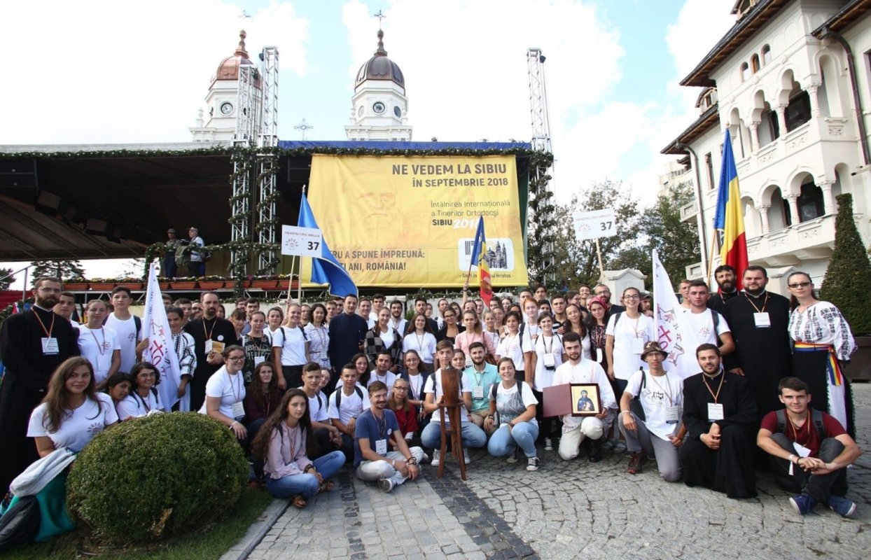 Delegația Arhiepiscopiei Sibiului a primit torța ITO 2018 32547