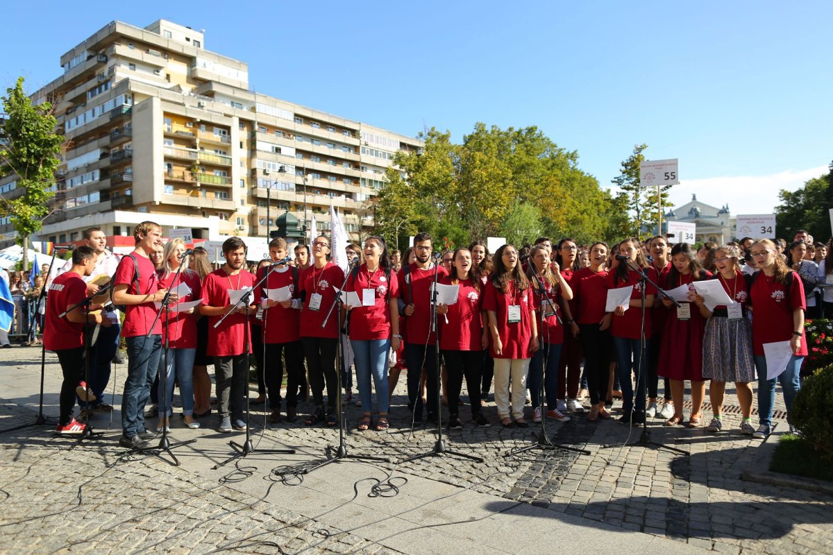 Întâlnirea Tinerilor Ortodocși de la Iași a ajuns la final 32575