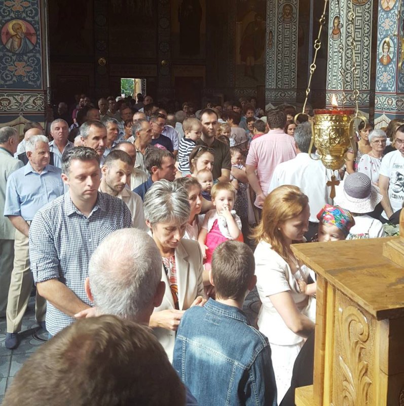 Sărbătoarea parohiei clujene „Naşterea Domnului” 32463