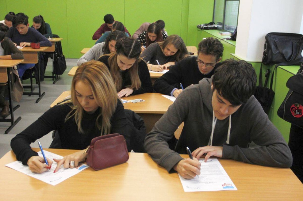 Cu dragoste și cu durere despre învățământul românesc 32377