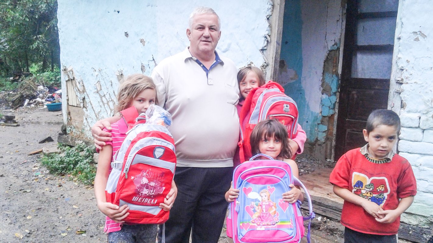 În ajutorul semenilor 32293