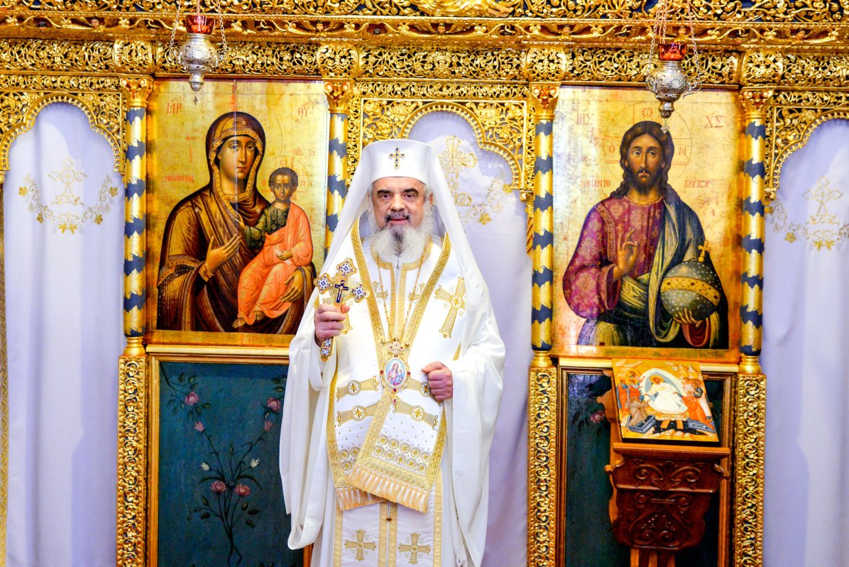 „Înălțarea Crucii, preamărirea iubirii jertfelnice” 32269