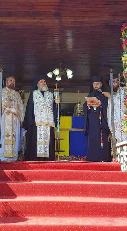 IPS Ioachim: „În familie trebuie să fie credinţă, armonie şi pace“ 32249