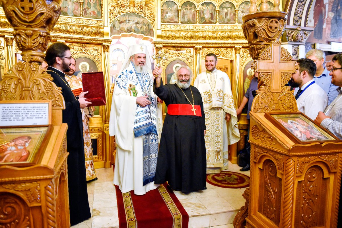 Sfințire și binecuvântare la Parohia Dămăroaia 32253