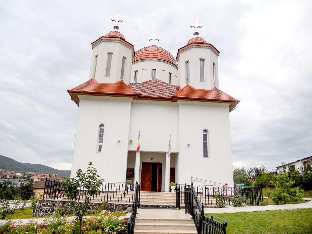 Slujire responsabilă la cea mai tânără parohie din Zalău 32261