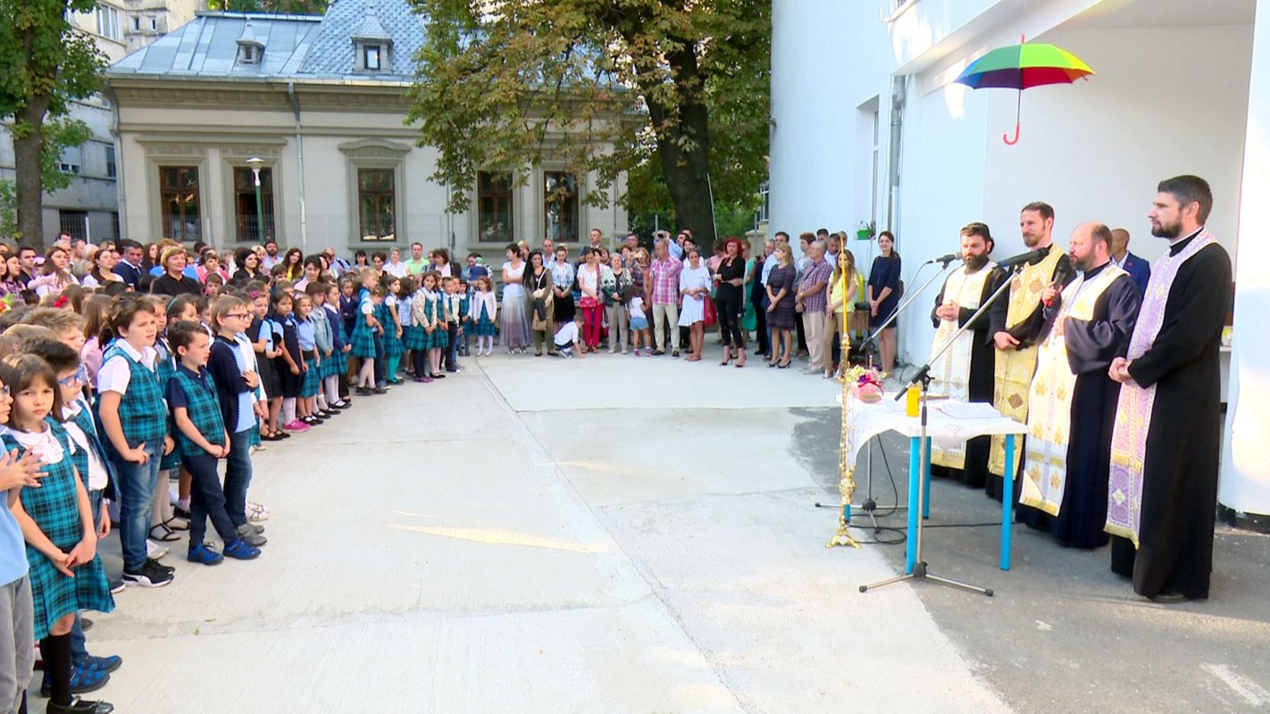 Binecuvântări și rugăciuni la început de an școlar 32220