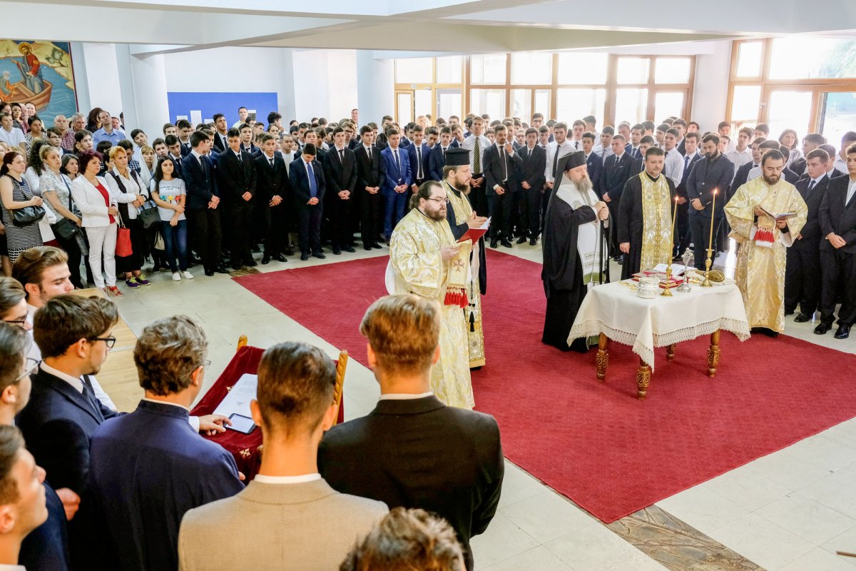 Binecuvântări și rugăciuni la început de an școlar 32221