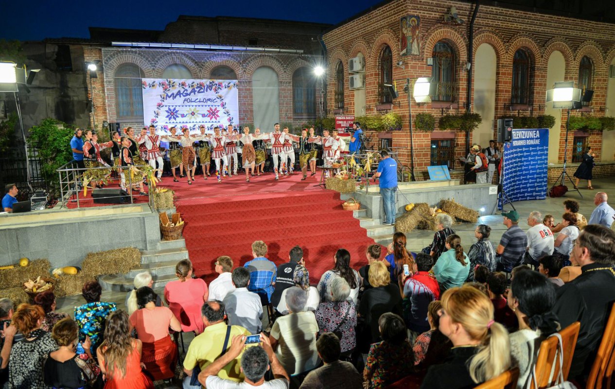 Gala Magazin folcloric 32175