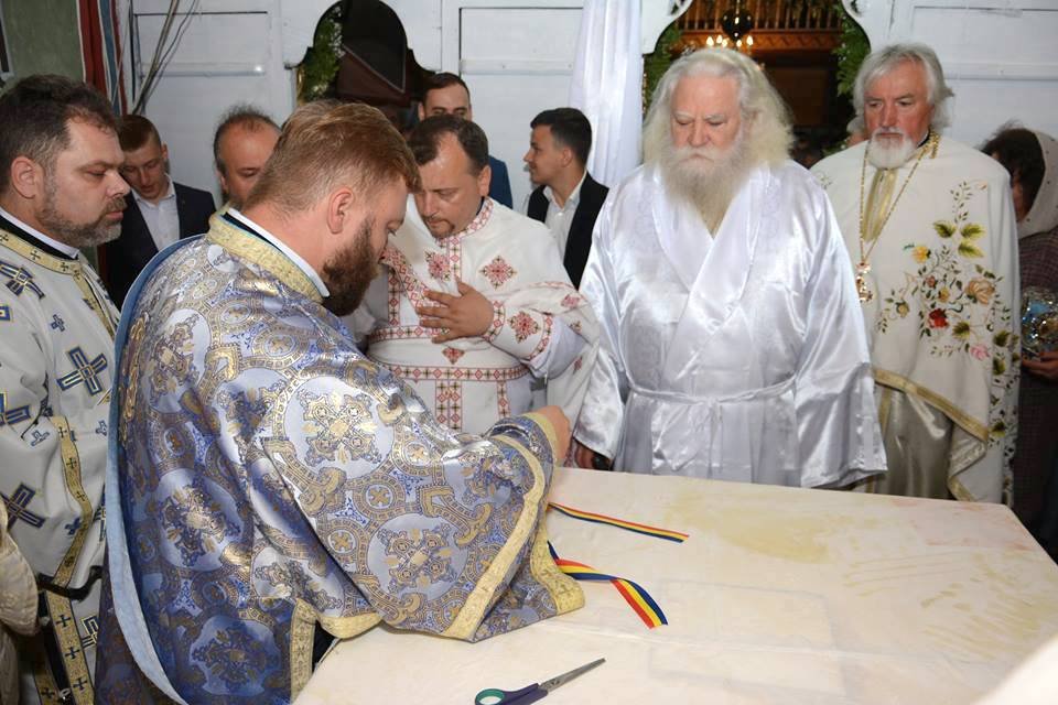 Biserica din Cozmeşti - Stolniceni-Prăjescu a fost resfinţită 32050