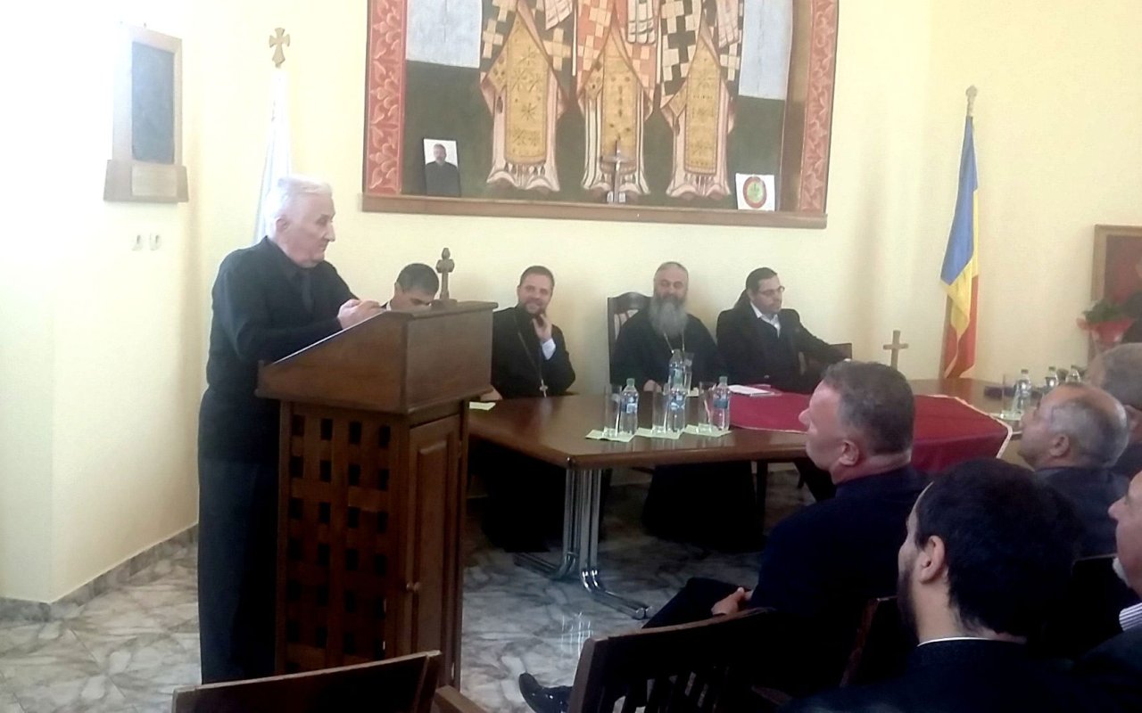 Protopopul martir Aurel Munteanu, comemorat la Huedin 32059