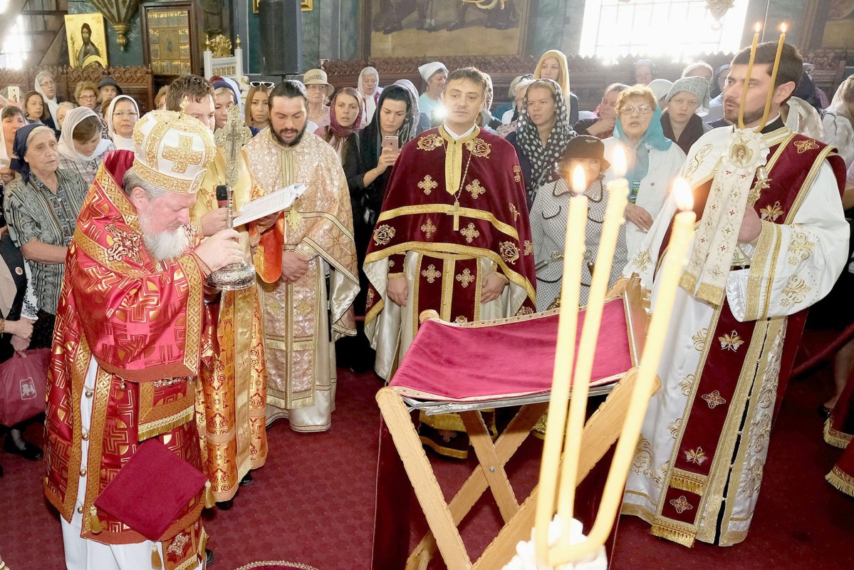 Hramul Bisericii „Sfântul Vasile”-Victoria 32019