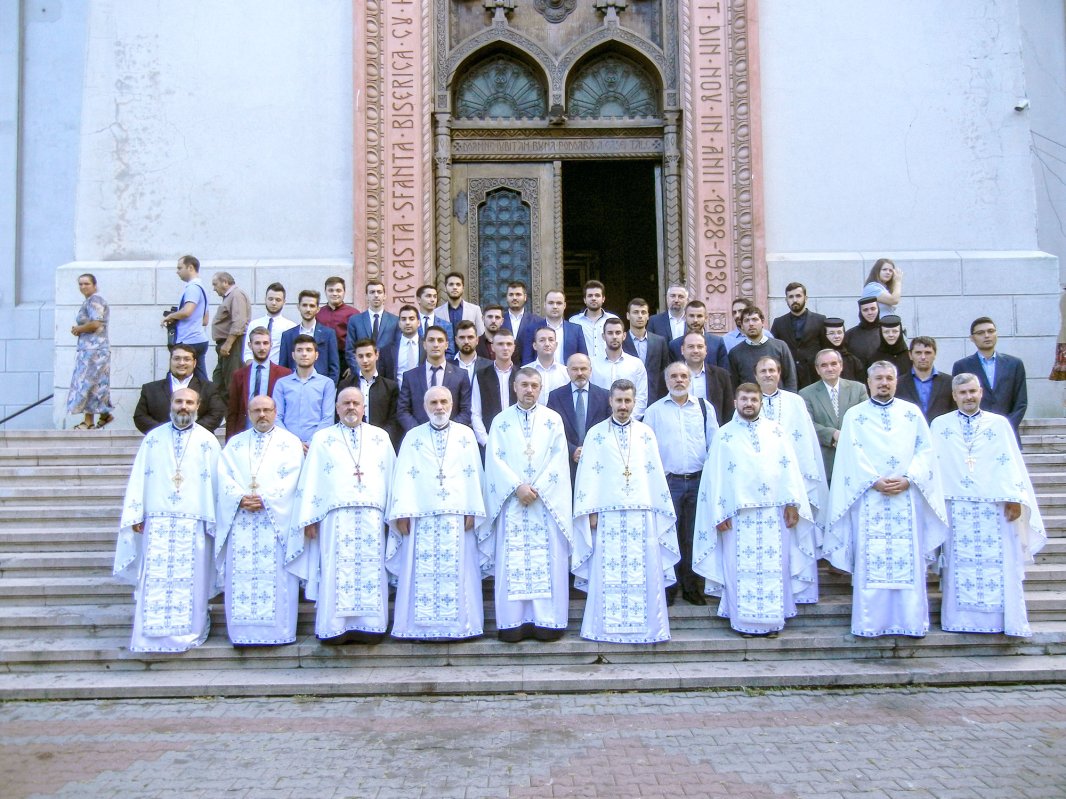 Moment festiv la Catedrala „Maica Precista”-Dudu 31992