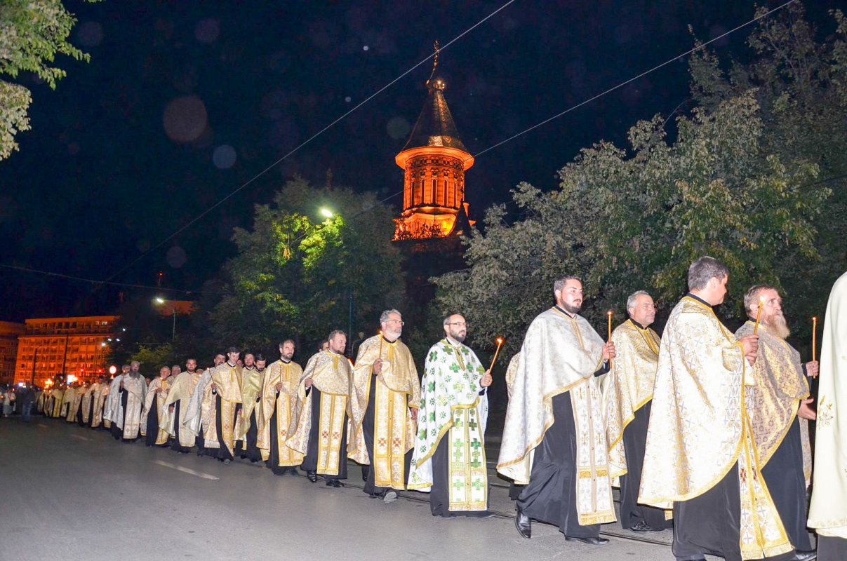 Procesiune cu moaștele Sfântului Ierarh Iosif cel Nou 31875
