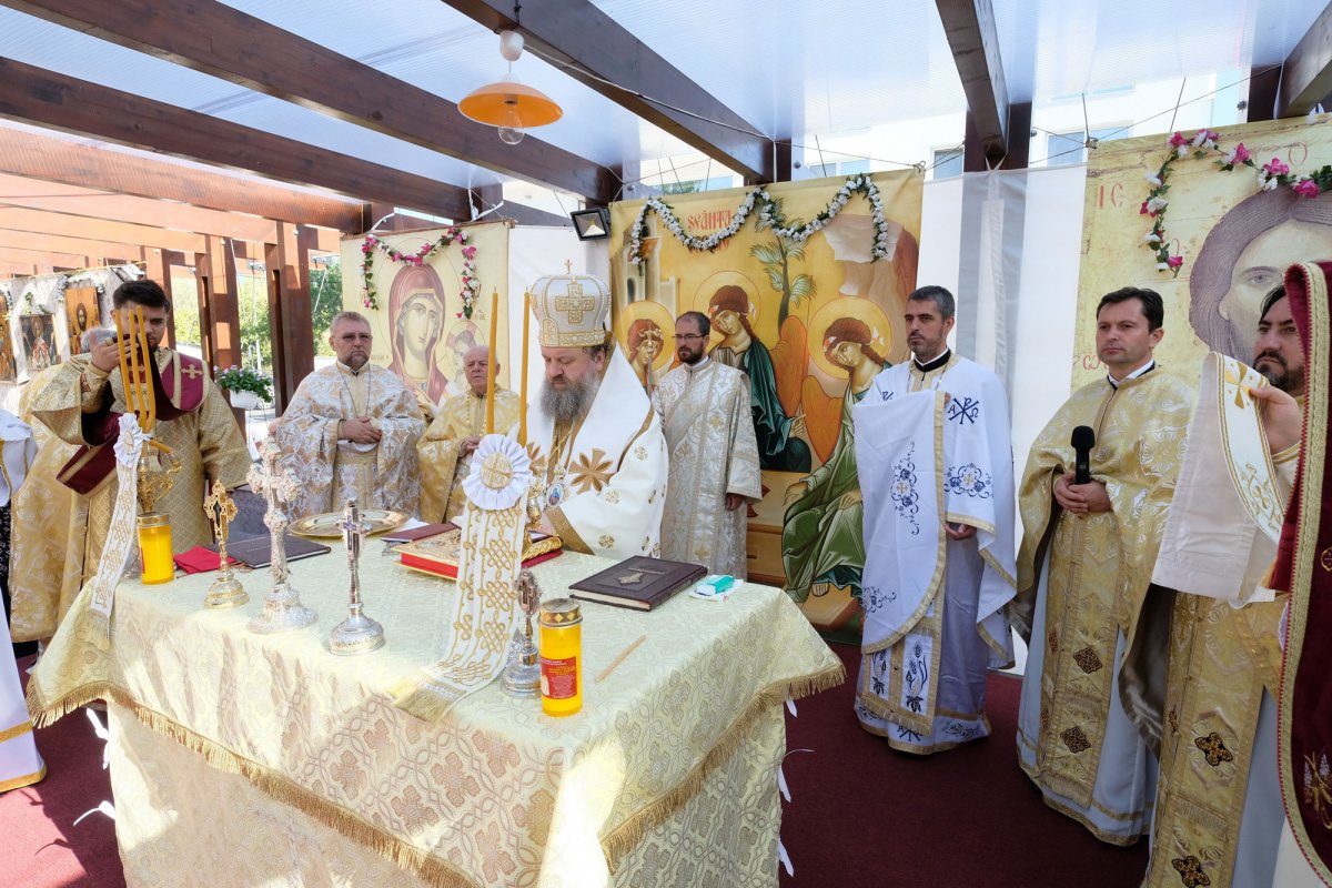 Biserica „Sfânta Sofia”-Floreasca a fost târnosită 31812