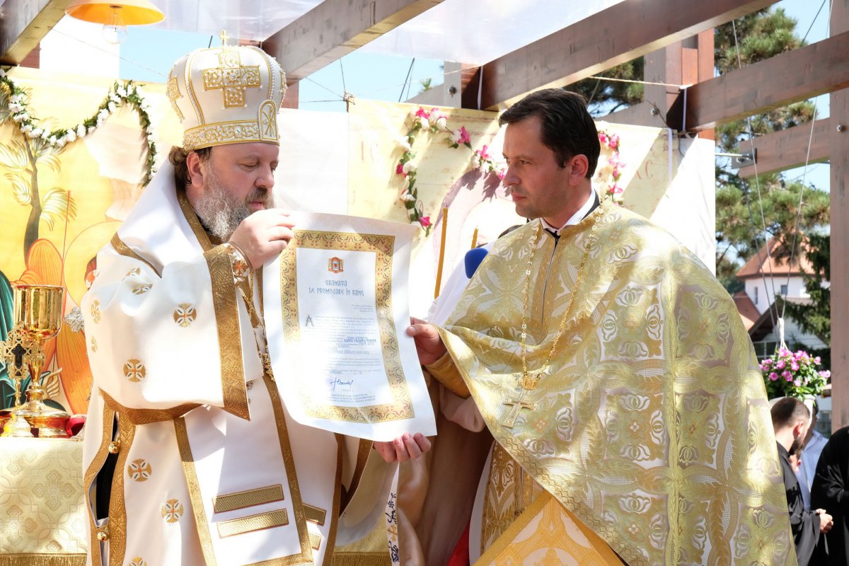 Biserica „Sfânta Sofia”-Floreasca a fost târnosită 31816