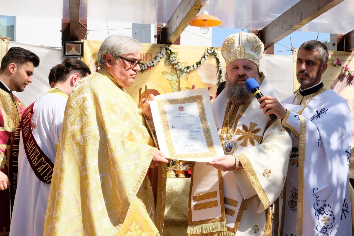 Biserica „Sfânta Sofia”-Floreasca a fost târnosită 31817