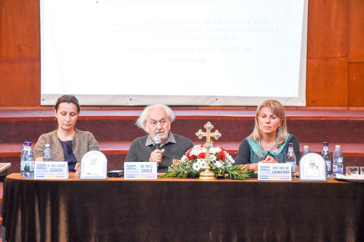 Conferința „Referendumul - între Adevăr și Dezinformare” la Reșița 31798