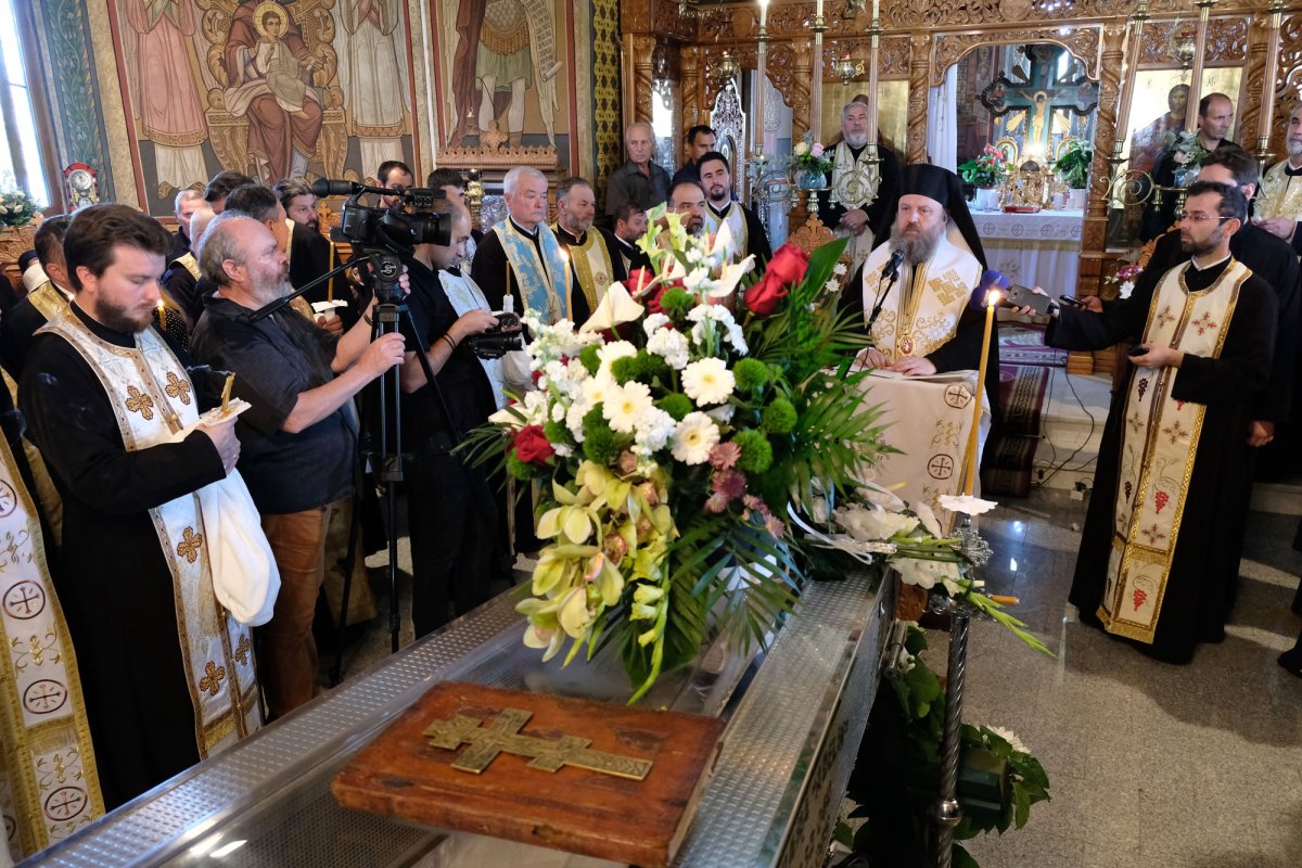 Părintele Nicanor Lemne a fost condus pe ultimul drum 31750