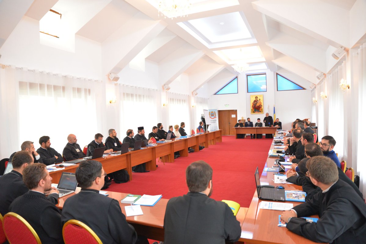 Recunoştinţă pentru împliniri, speranţă pentru viitor 31703