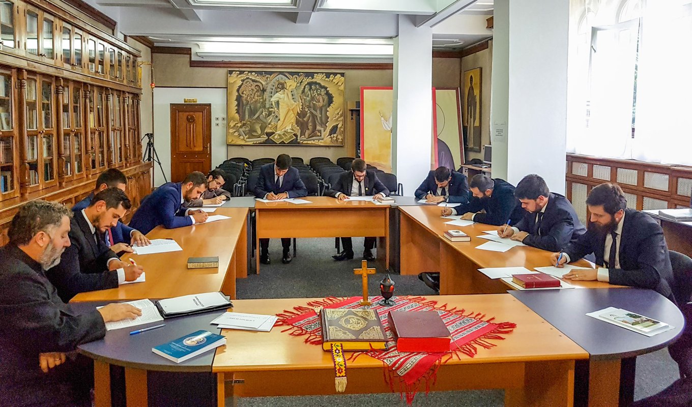 Capacitate preoţească la Târgoviște și Galați 31634
