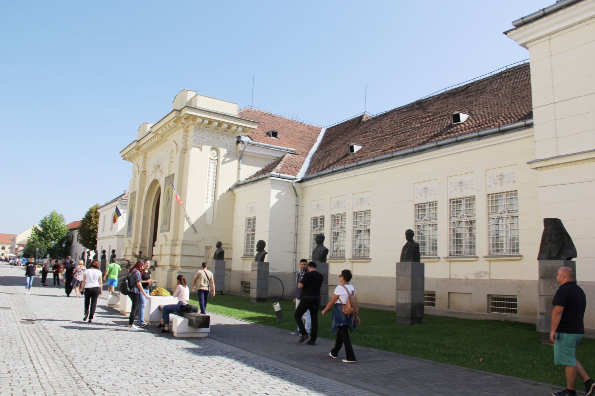 Pregătiri pentru sărbătorirea Centenarului Unirii, la Alba Iulia 31542