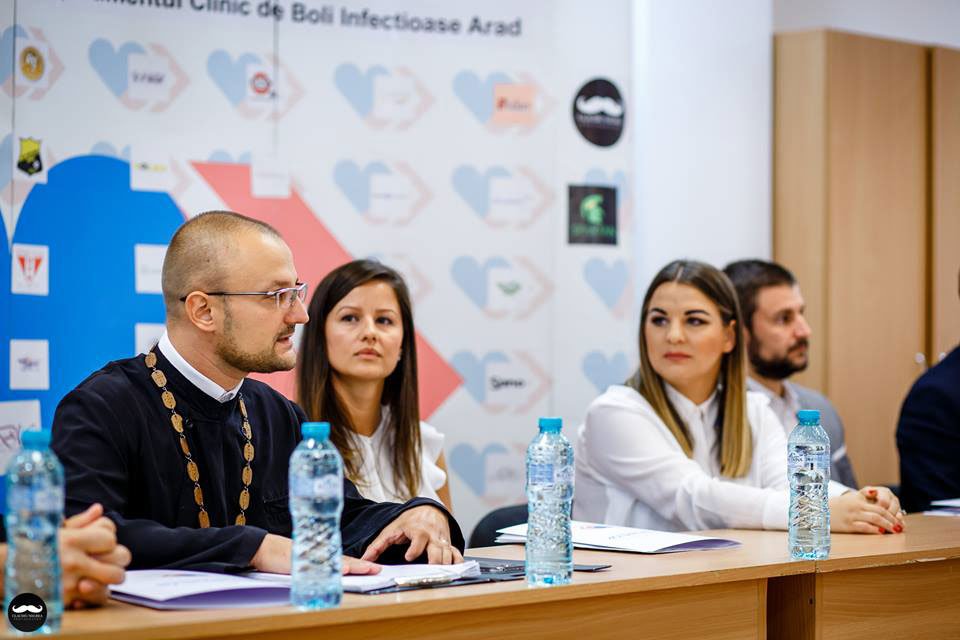 20.000 de euro donați de Arhiepiscopia Aradului pentru spital 31523