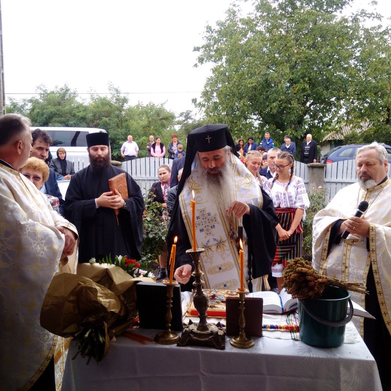 Sfinţire de casă parohială la Cotârgaci 31366