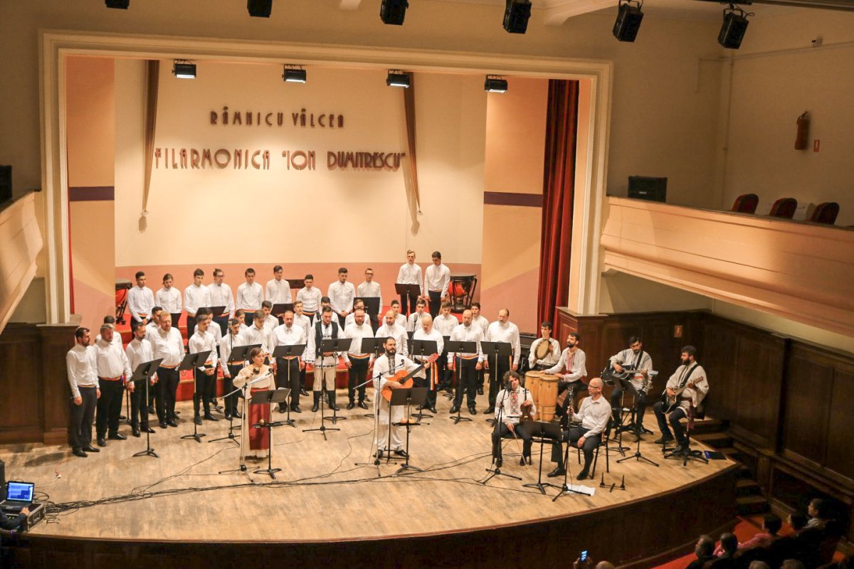 Concert vocal-instrumental la Râmnic 31317