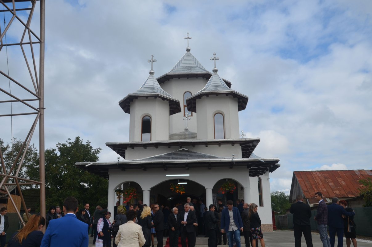 Slujiri arhiereşti în duminica a 18-a după Rusalii 31308