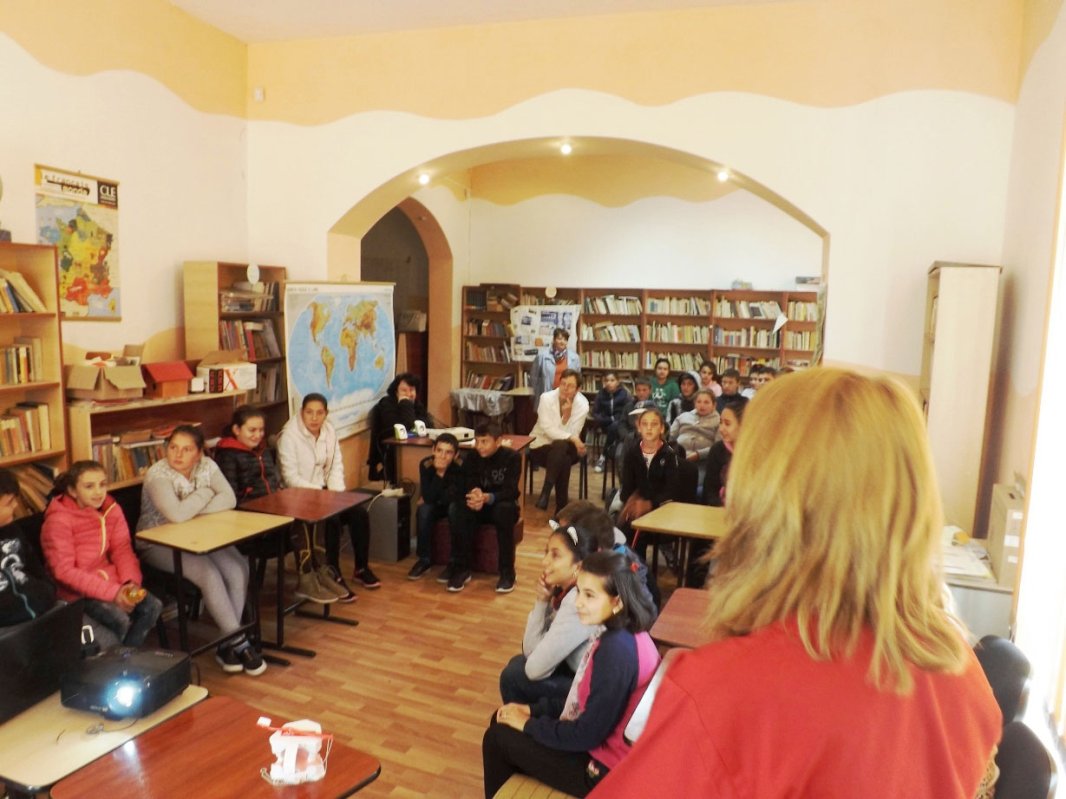 Activitate de profilaxie dentară la Apoldu de Jos, Sibiu 31251