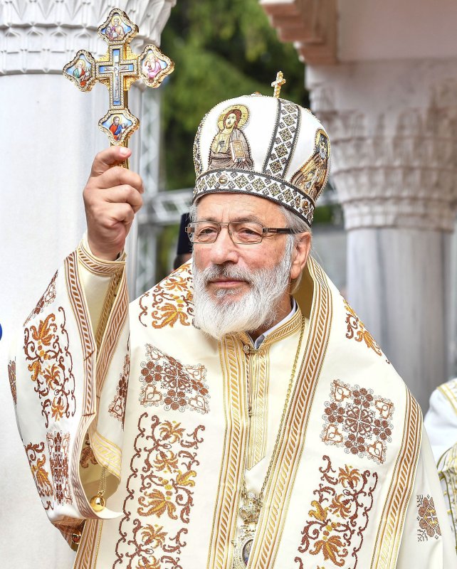 Patriarhul României a săvârşit Sfânta Liturghie la Curtea de Argeş 31281