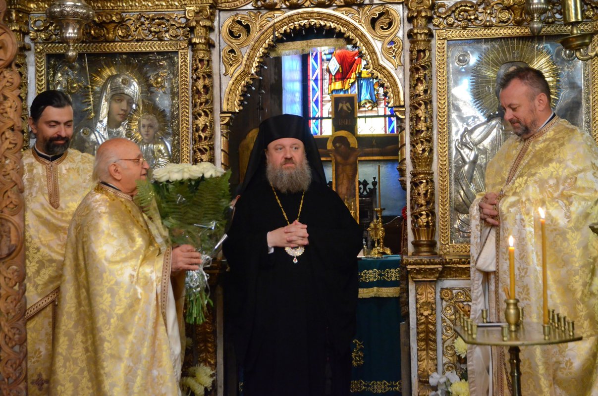 Slujire arhierească la Biserica „Sfântul Silvestru” din Capitală 31288