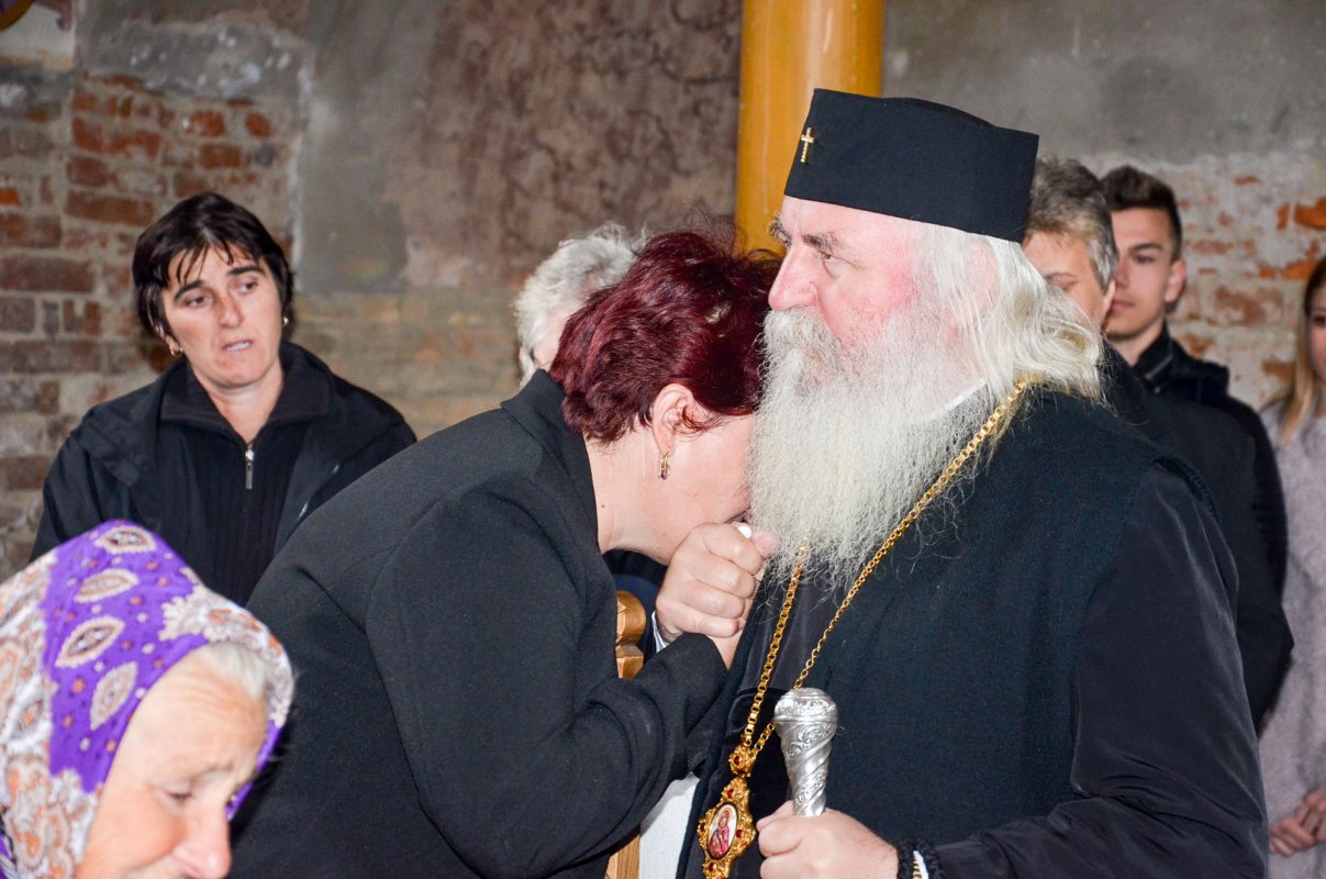 Vizită pastorală în parohiile afectate de furtună 31264