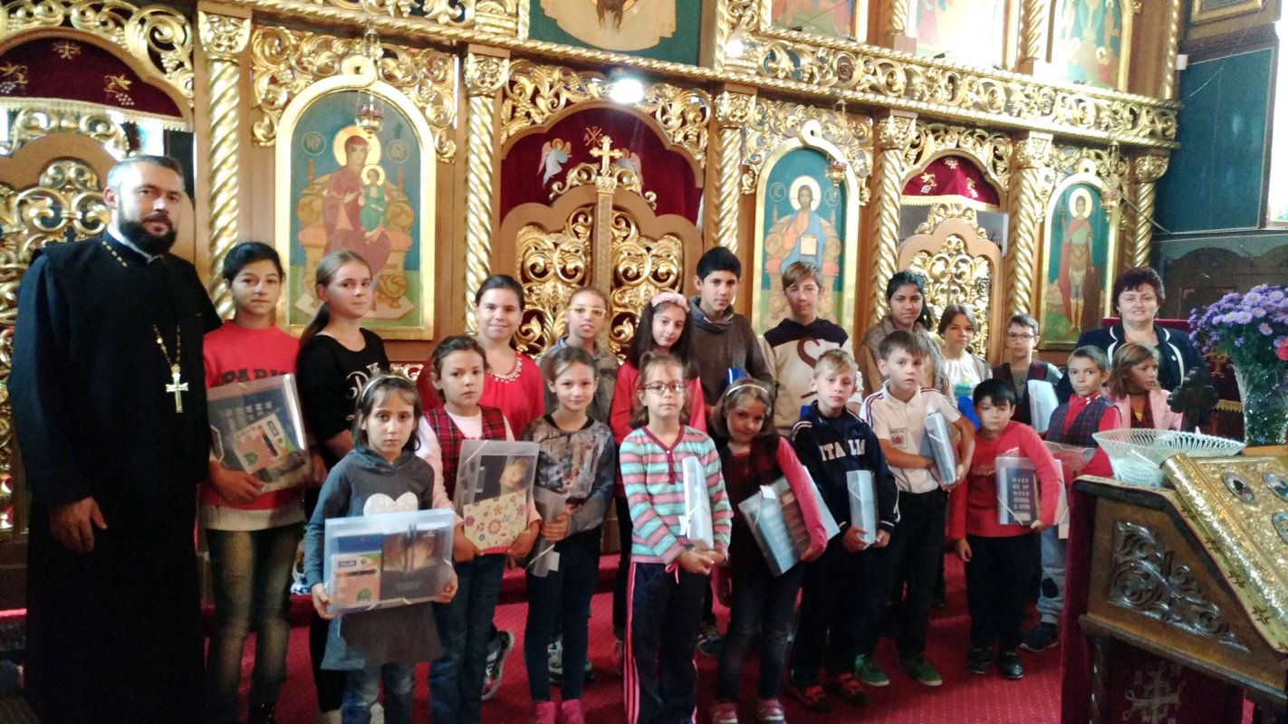 Ajutor pentru 40 de elevi în Parohia Ghiroda Veche 31198