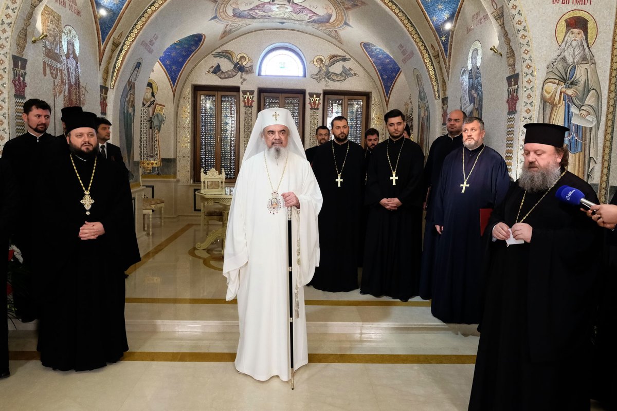 Distincții în semn de prețuire și recunoștință 31140