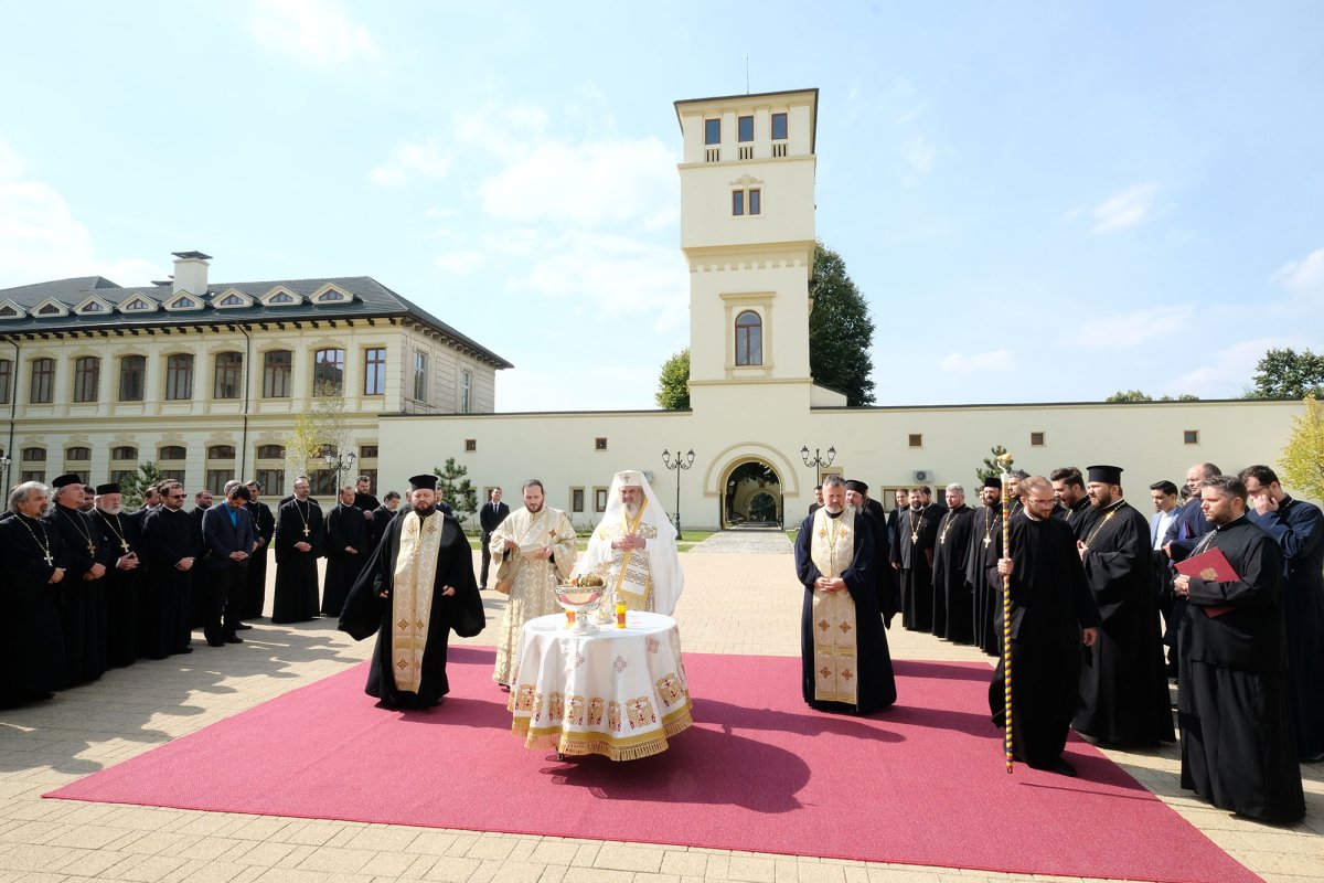 Distincții în semn de prețuire și recunoștință 31142