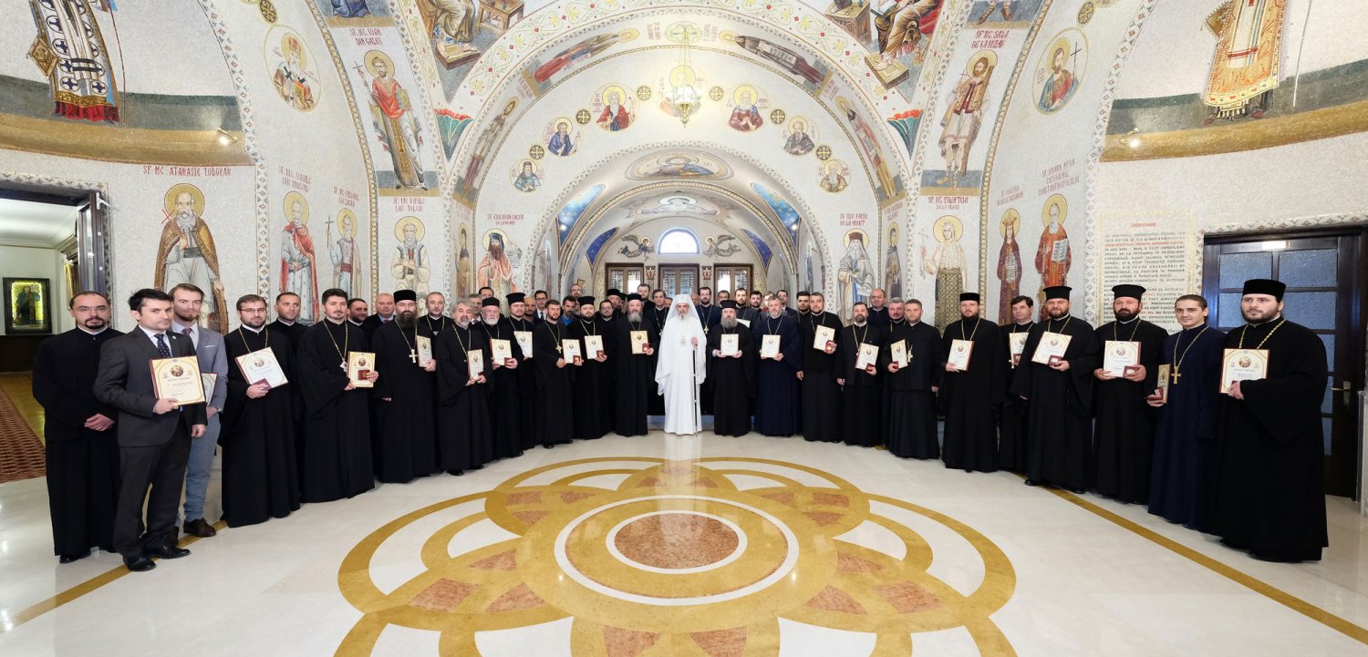 Distincții în semn de prețuire și recunoștință 31143