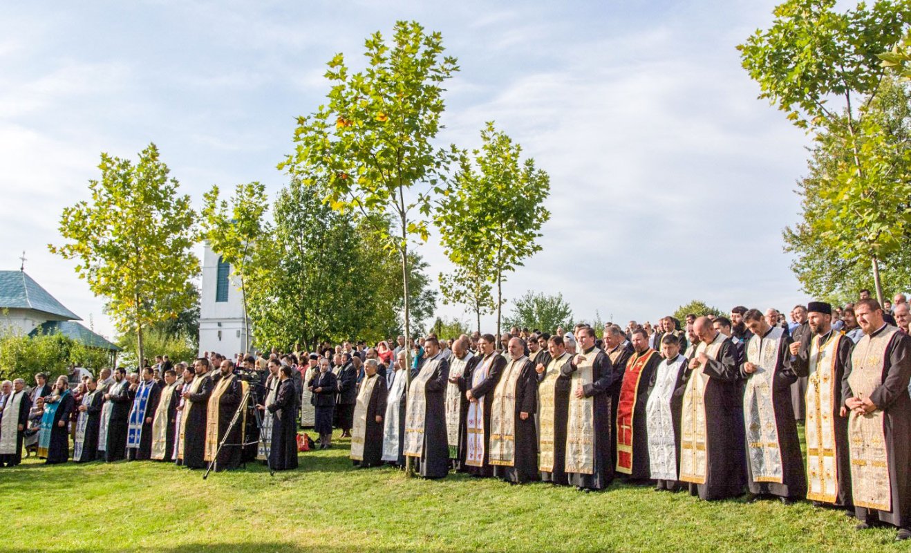 Praznicul Sfântului Antim Ivireanul la Râmnicu Vâlcea 31126
