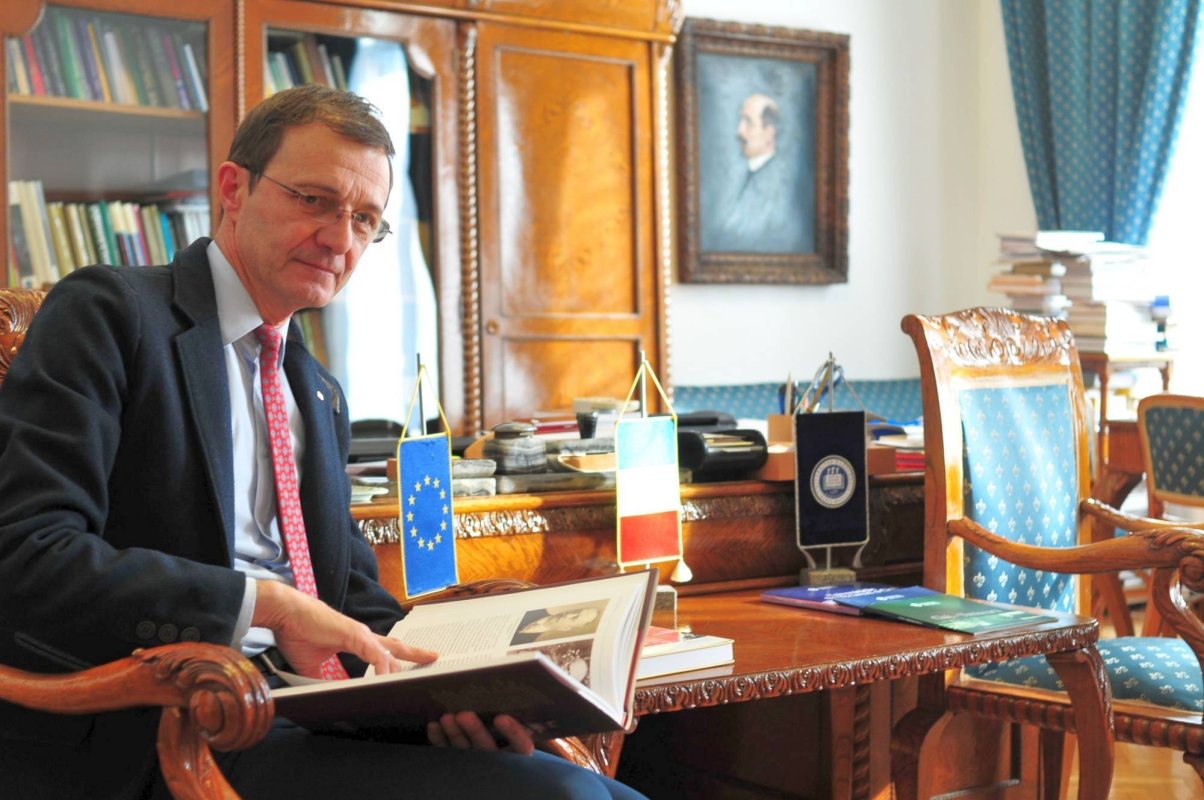 Biserica - veghetor al binelui 31065