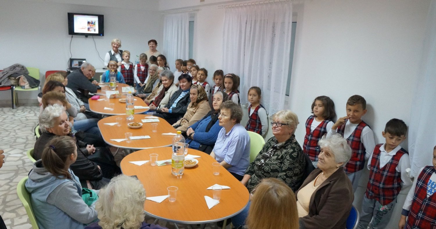 Activități în proiectul „Generații – Împreună”, la Deva 30983