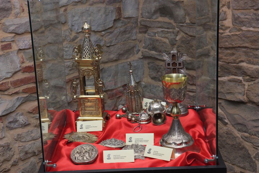 Expoziţie cu obiecte bisericești din Dobrogea 31003