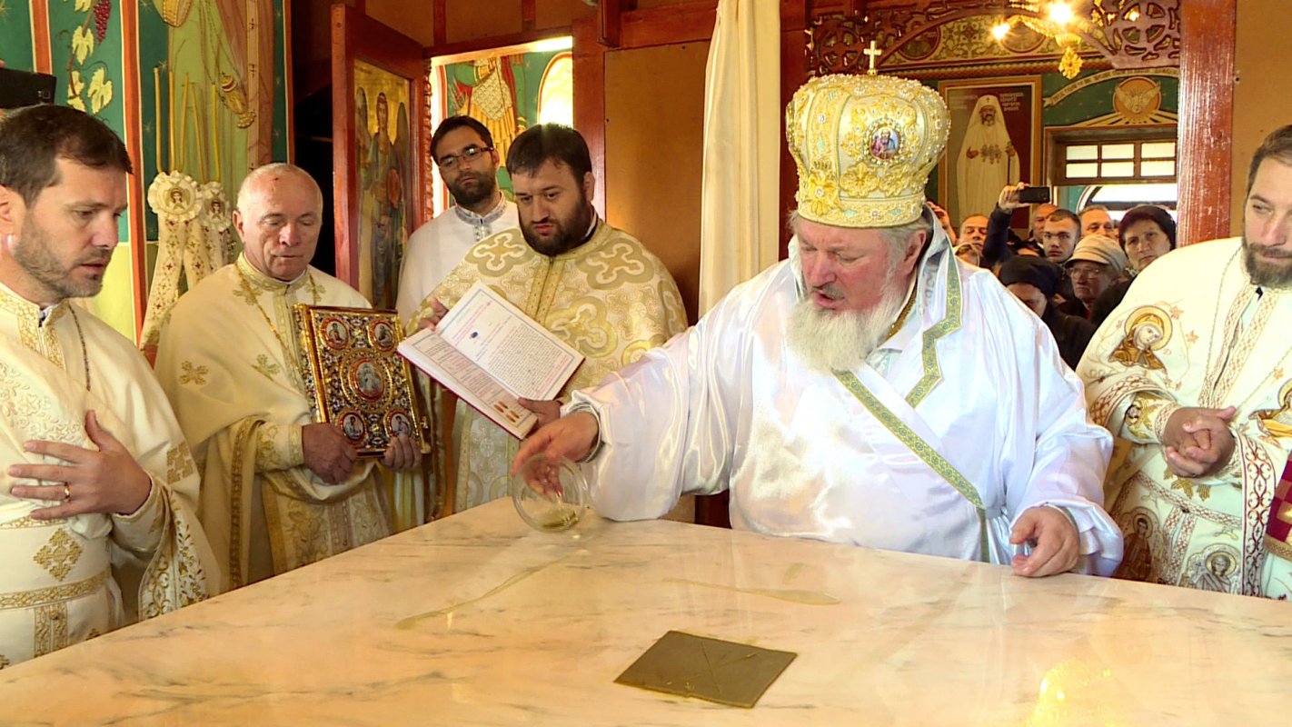 A fost târnosită noua biserică din satul Piatra, județul Prahova 30932