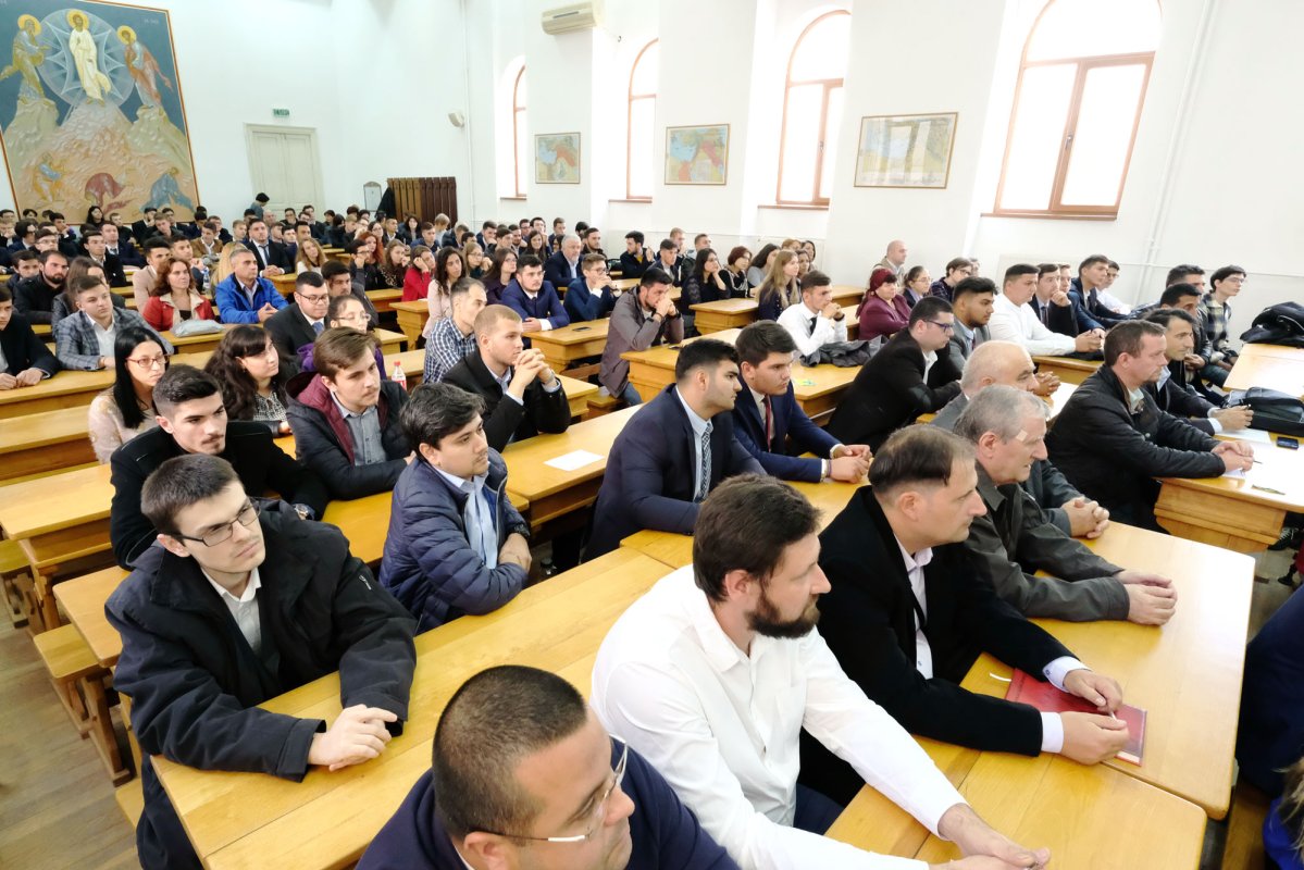 Au început cursurile la Facultatea „Justinian Patriarhul“ 30912