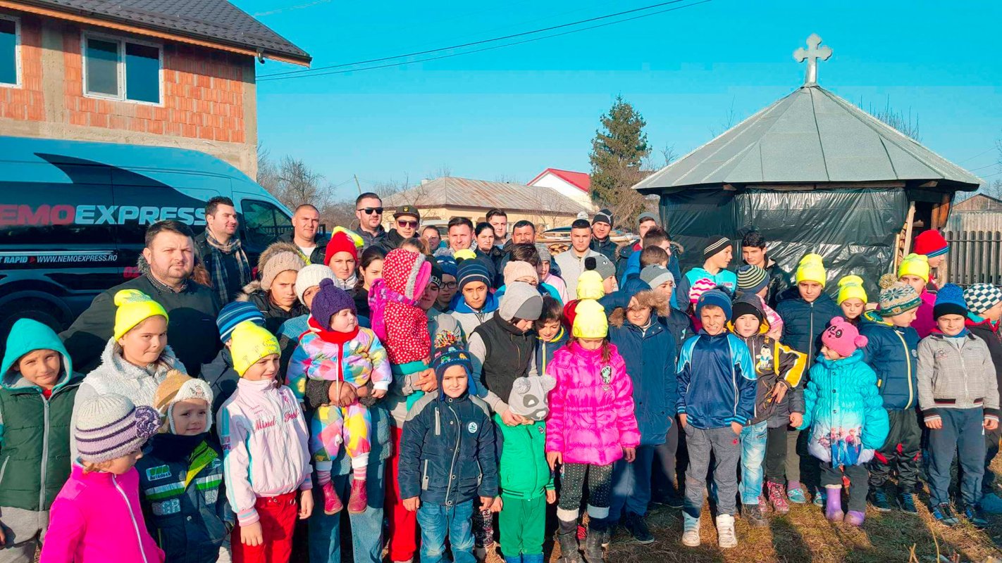 Filantropia, mâna lui Dumnezeu întinsă pe pământ 30886