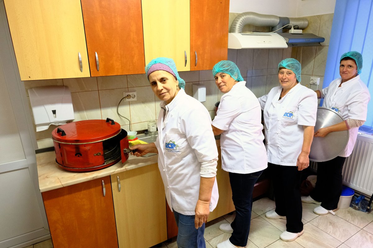 Filantropia, mâna lui Dumnezeu întinsă pe pământ 30892