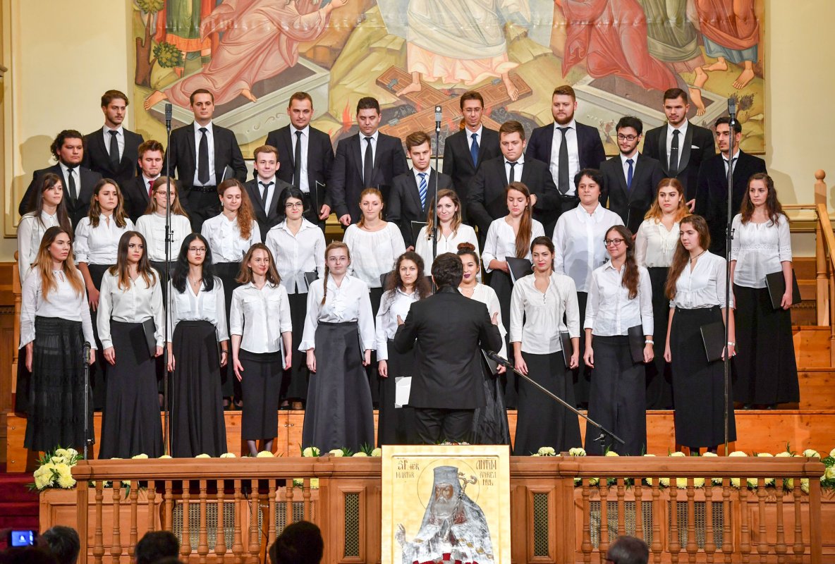 Finaliștii concursului „Lăudați pe Domnul!” 30895