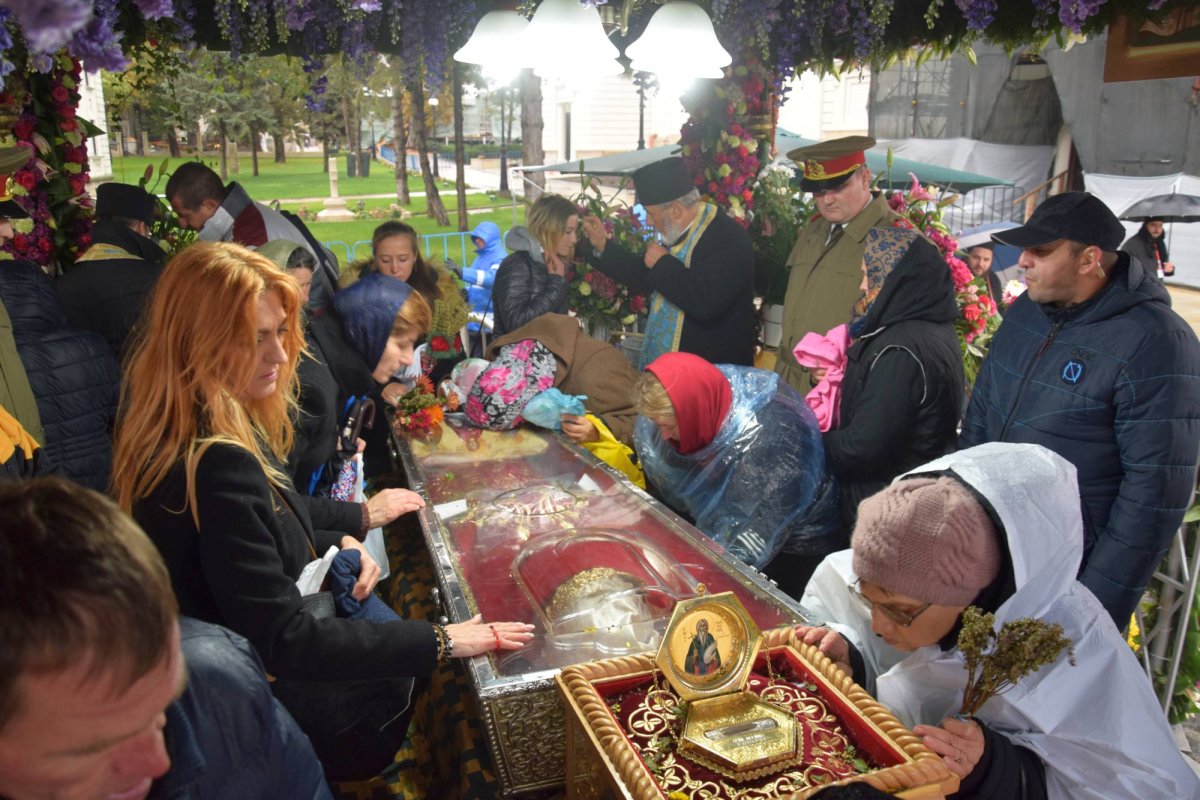 Programul hramului Sfintei Cuvioase Parascheva 30786