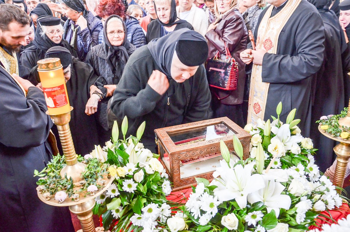 Brâul Maicii Domnului a fost adus la Mănăstirea Partoș 30594